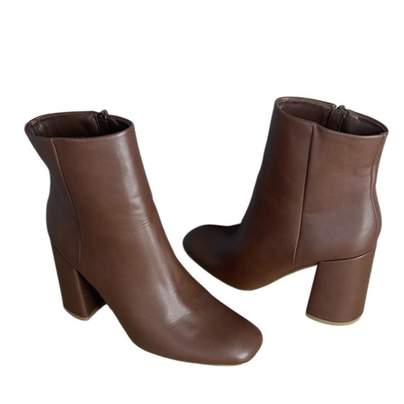 Madden Girl Steve Madden While Elegant Brown Ankle Boots - Picture 2 of 12